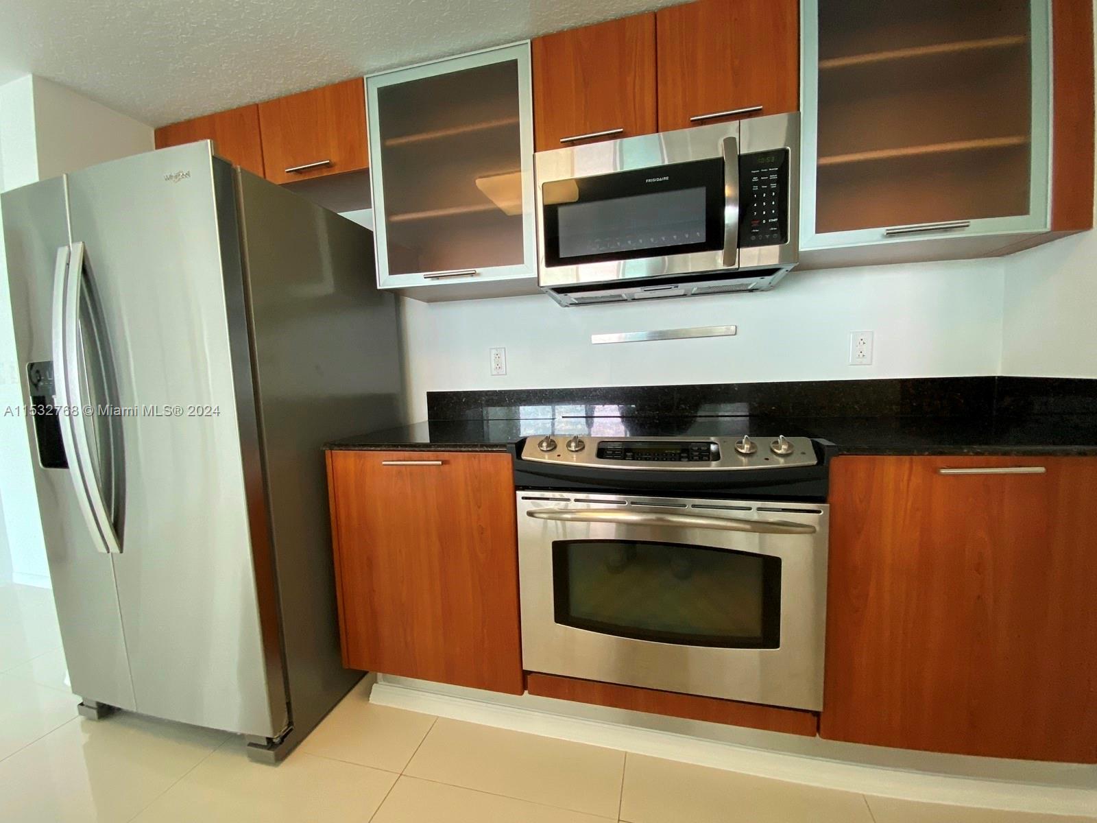 1800 Club Condo - Residential Lease