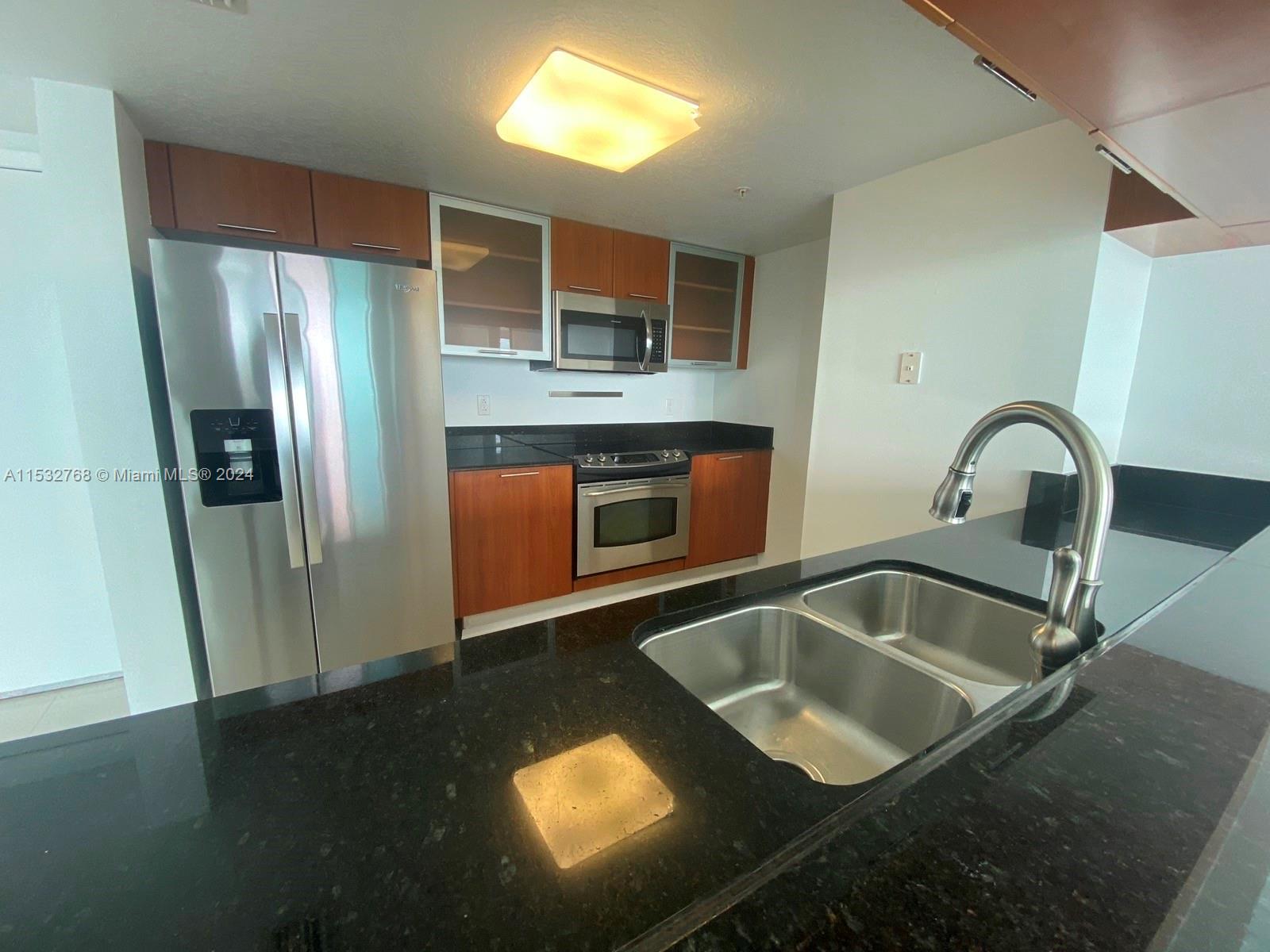 1800 Club Condo - Residential Lease