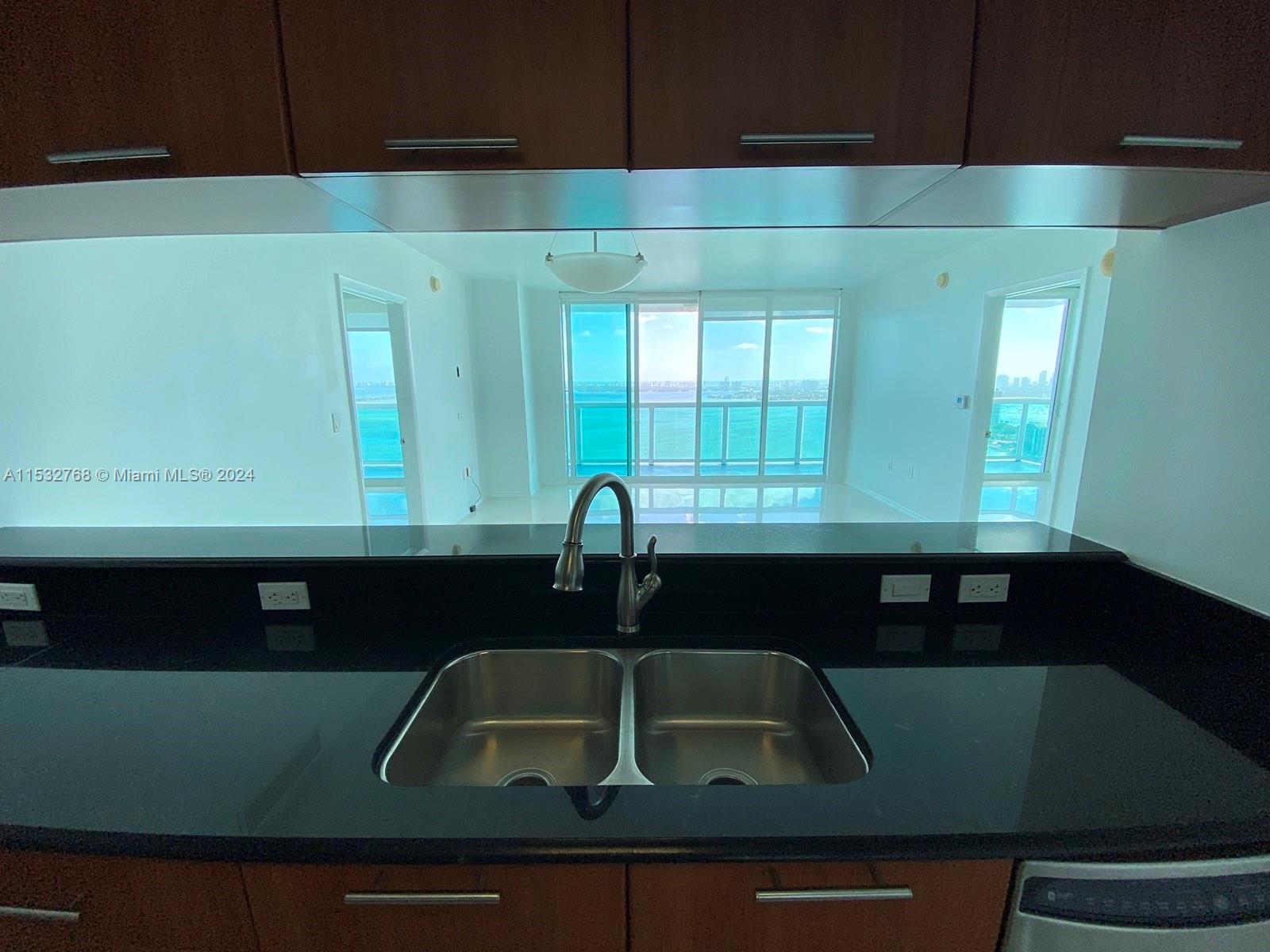 1800 Club Condo - Residential Lease