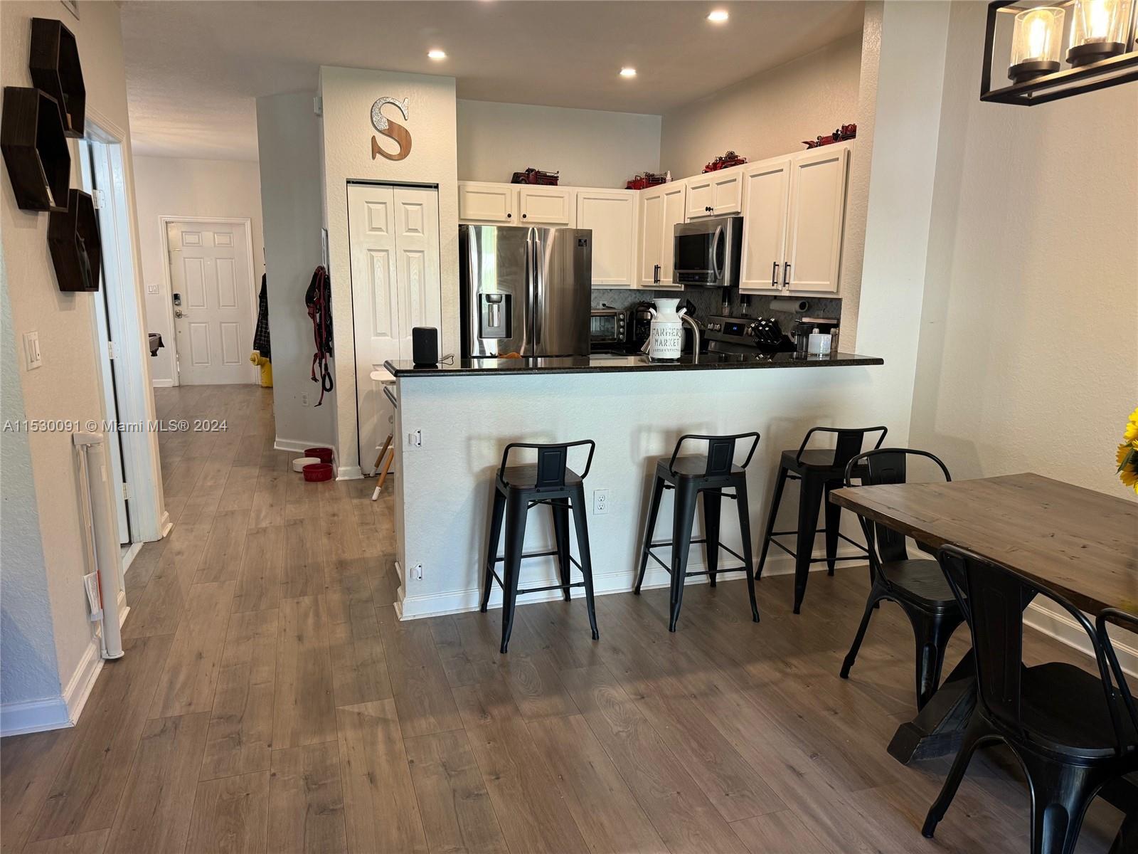 LAKES BY THE BAY GEE - Residential