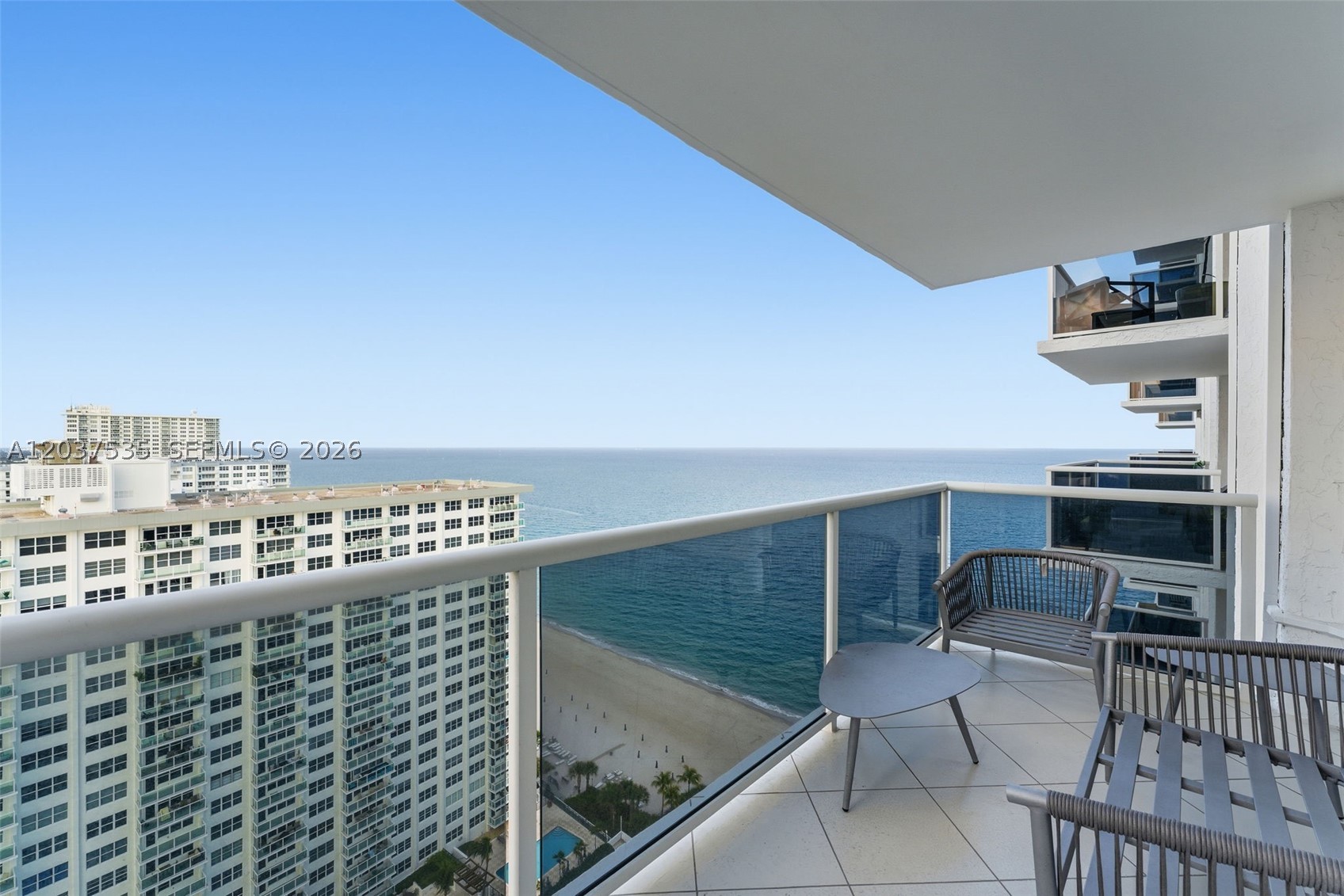 PLAYA DEL SOL CONDO - Residential