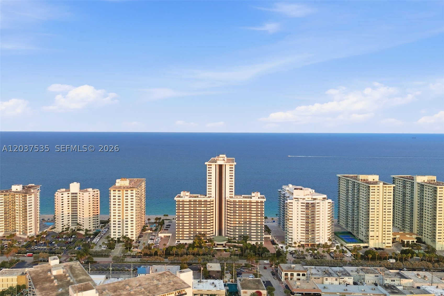 PLAYA DEL SOL CONDO - Residential