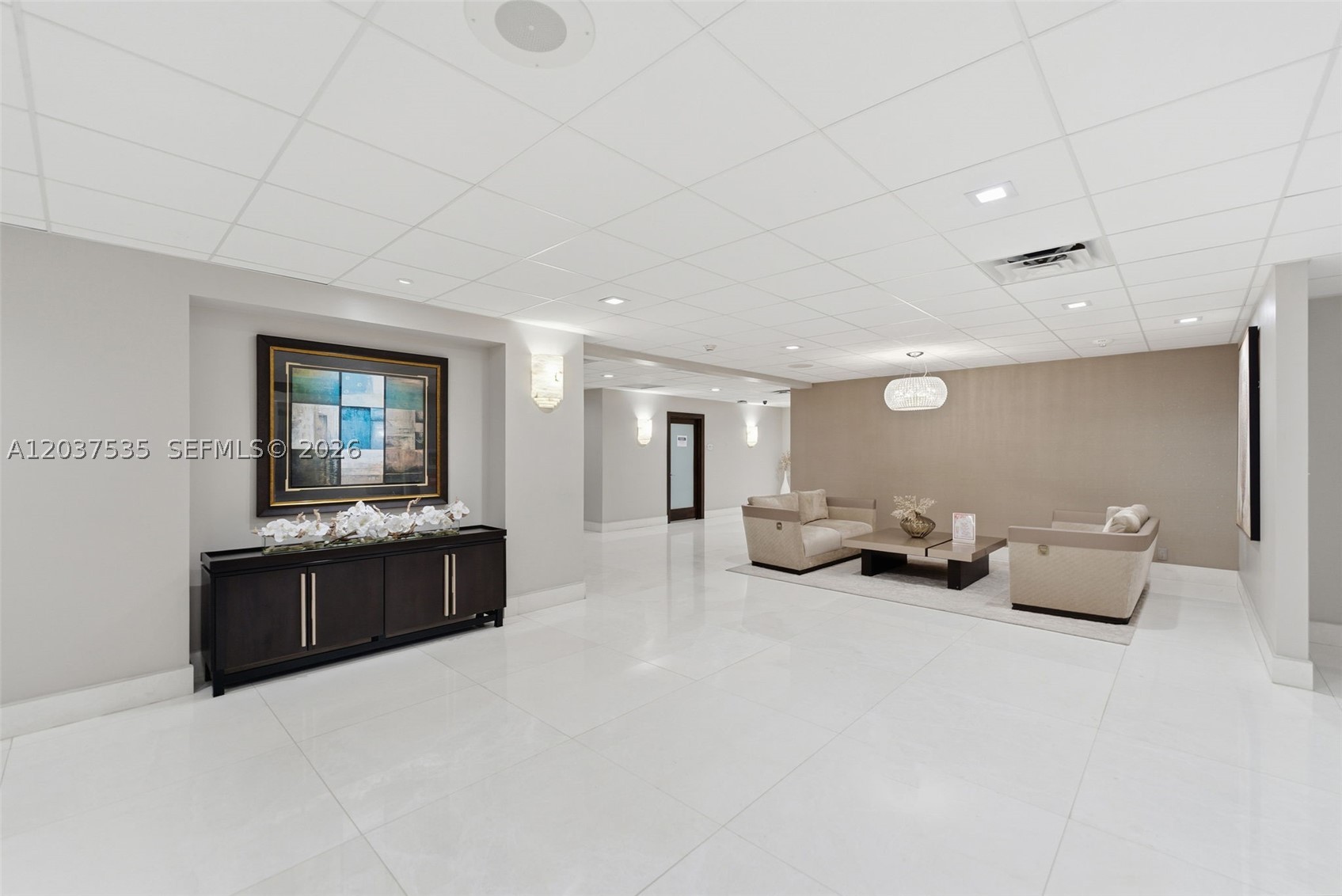 PLAYA DEL SOL CONDO - Residential