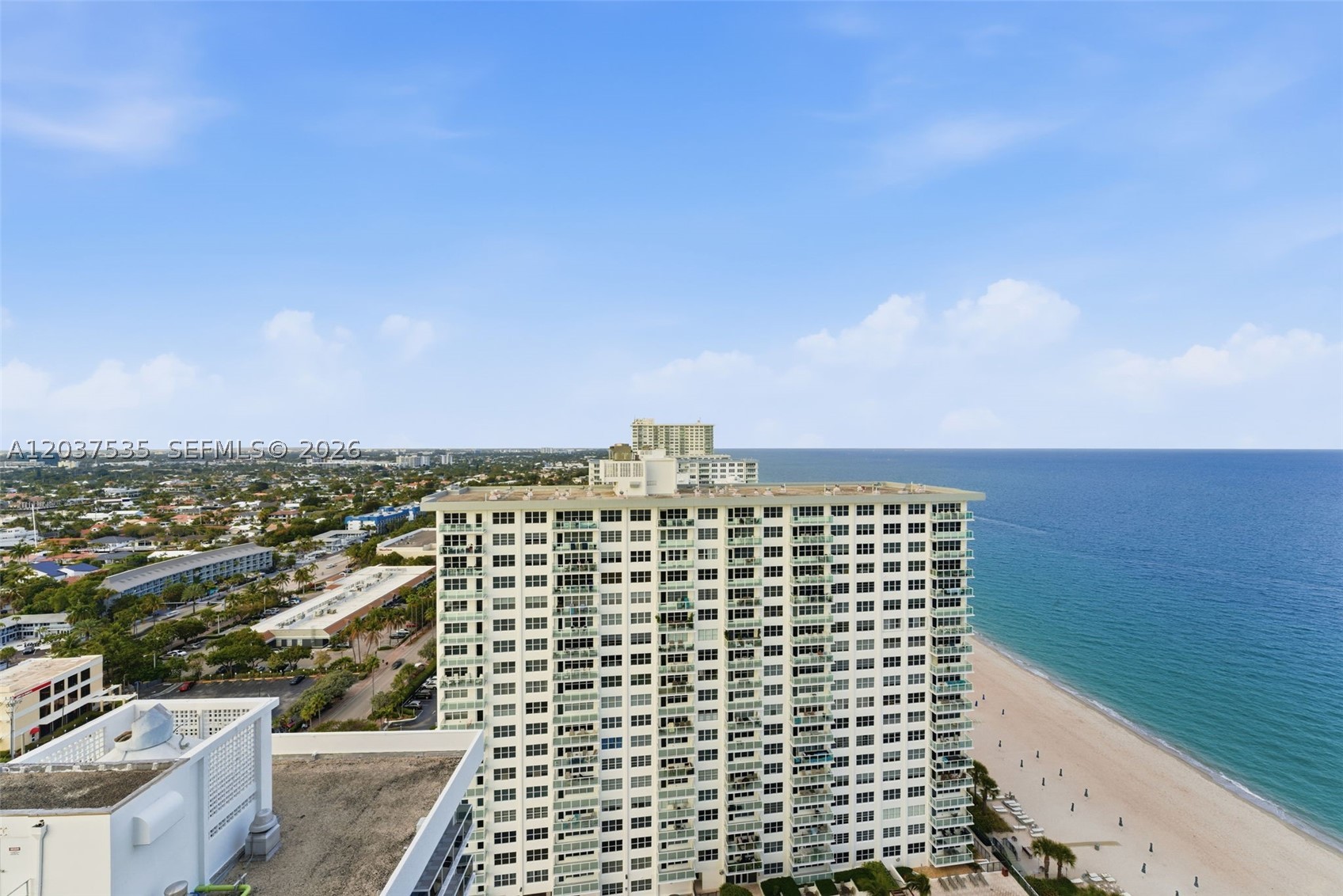 PLAYA DEL SOL CONDO - Residential