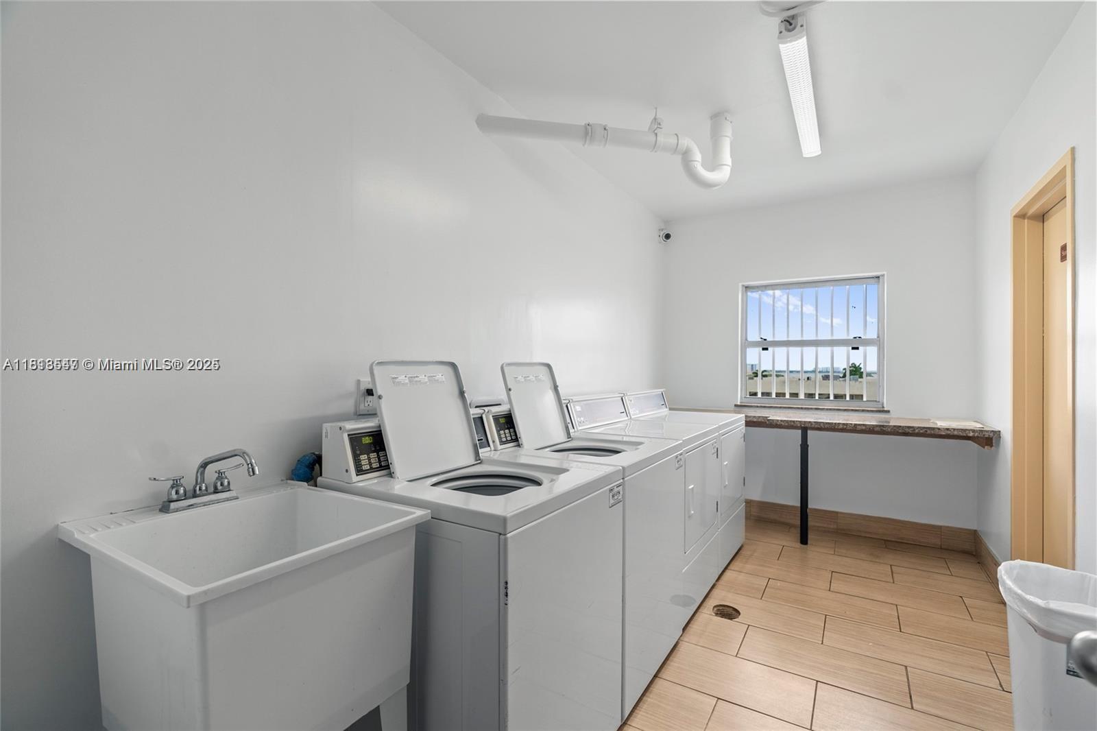 ISLAND PLACE AT NORTH BAY - Residential