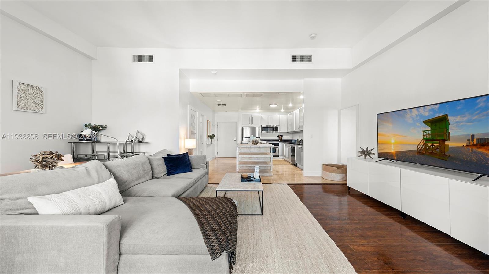 RONEY PALACE CONDO - Residential