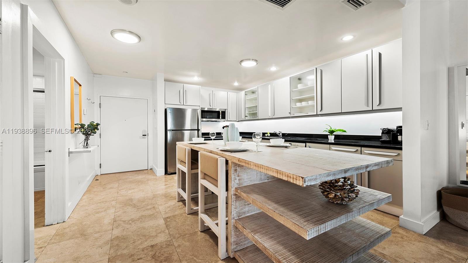 RONEY PALACE CONDO - Residential