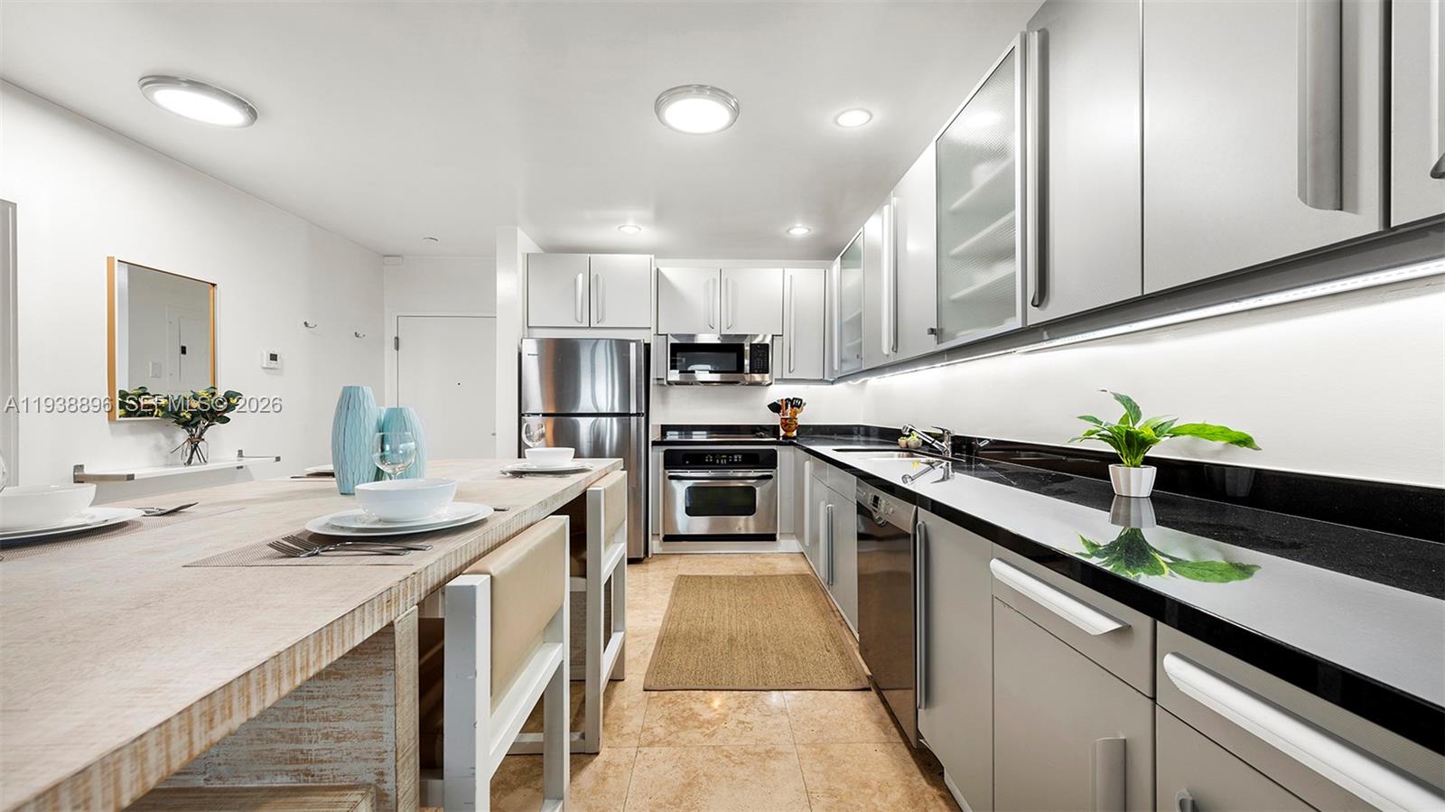 RONEY PALACE CONDO - Residential