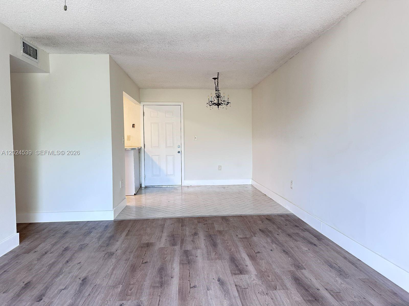 MALKY CONDO - Residential Lease