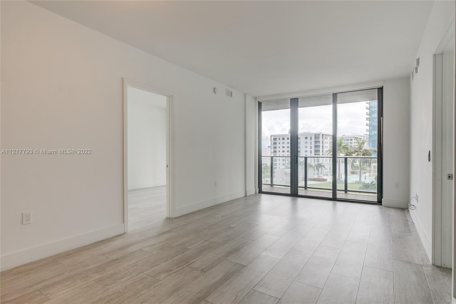 3401 MIDTOWN CONDO - Residential