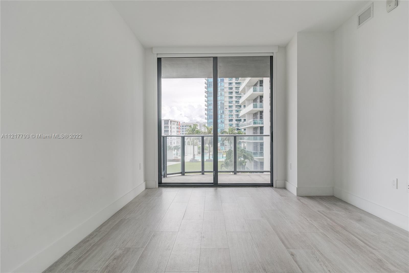 3401 MIDTOWN CONDO - Residential