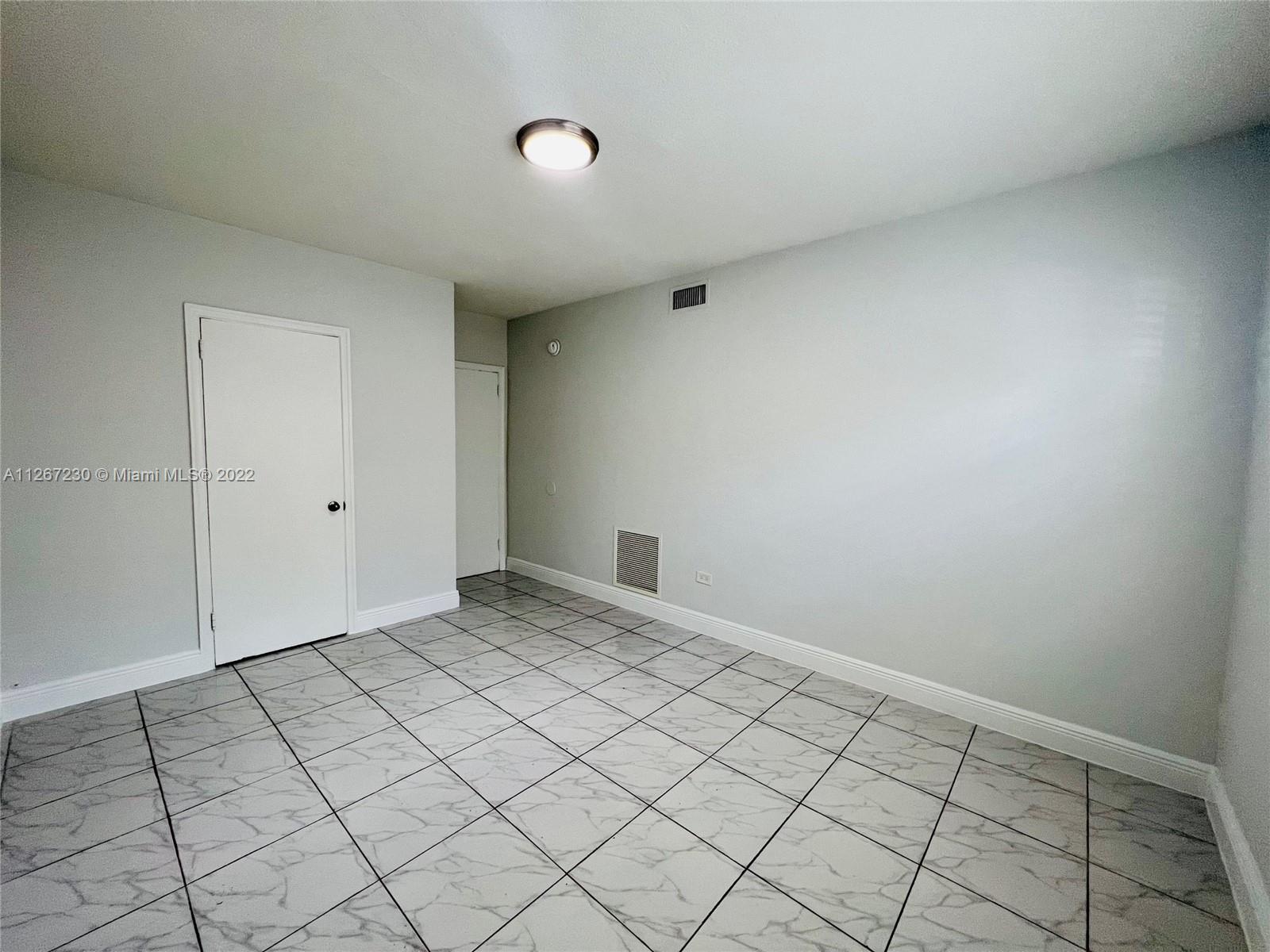 ALTOS DEL MAR - Residential Lease