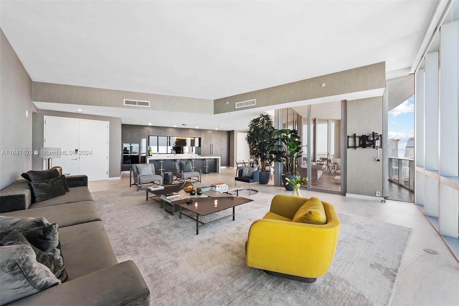 PARAMOUNT MIAMI WORLDCENT - Residential