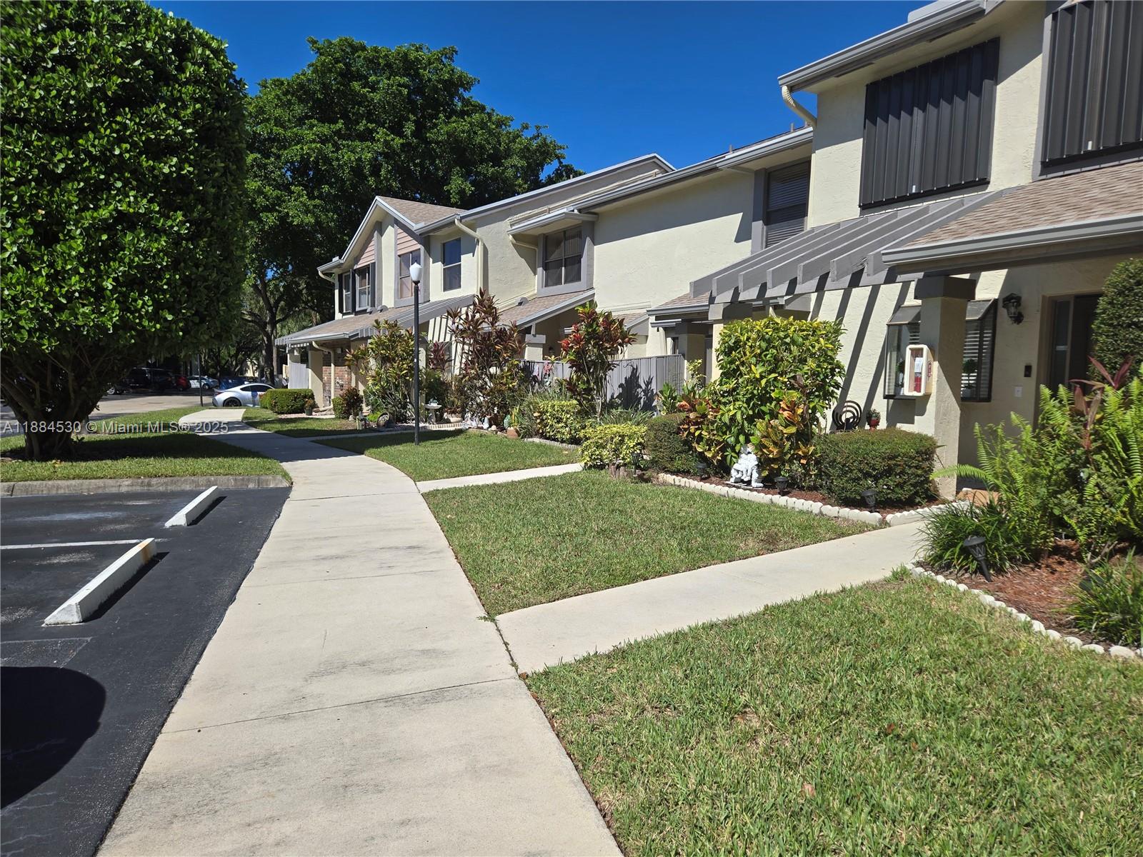 BAYWOOD VILLAGE III-A CON - Residential Lease