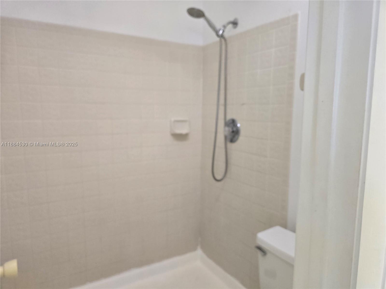 BAYWOOD VILLAGE III-A CON - Residential Lease