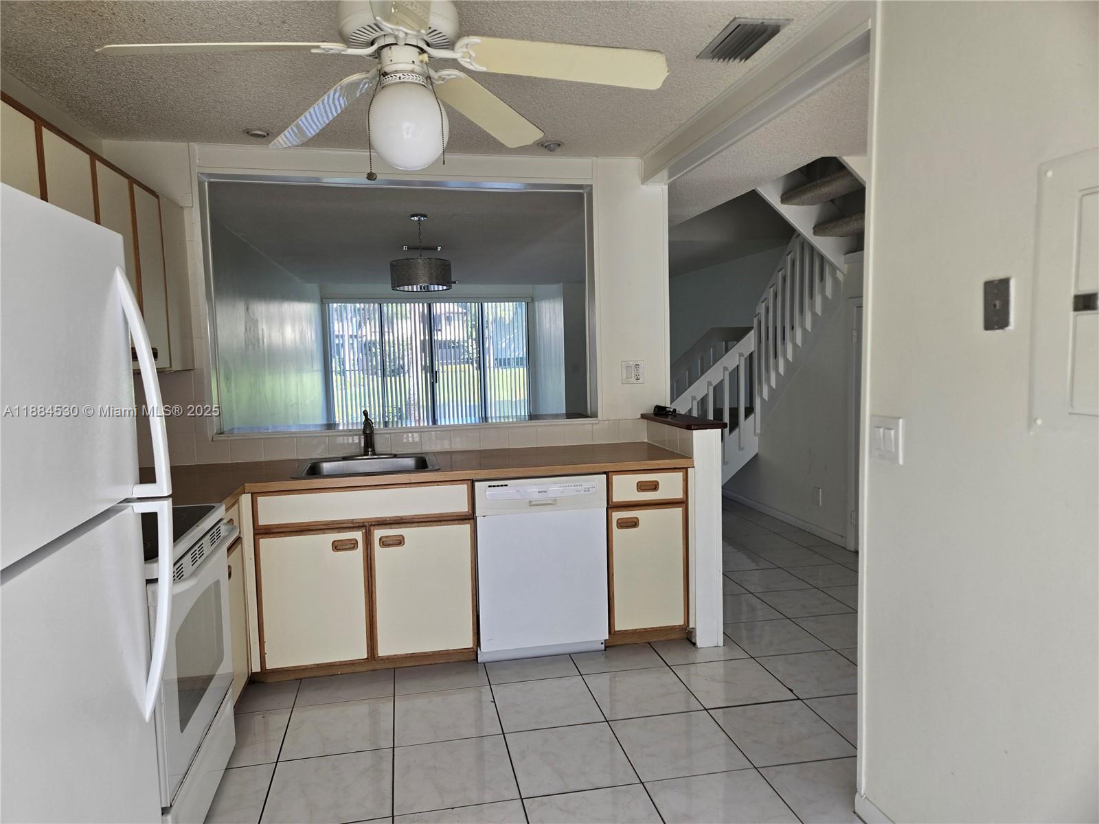 BAYWOOD VILLAGE III-A CON - Residential Lease