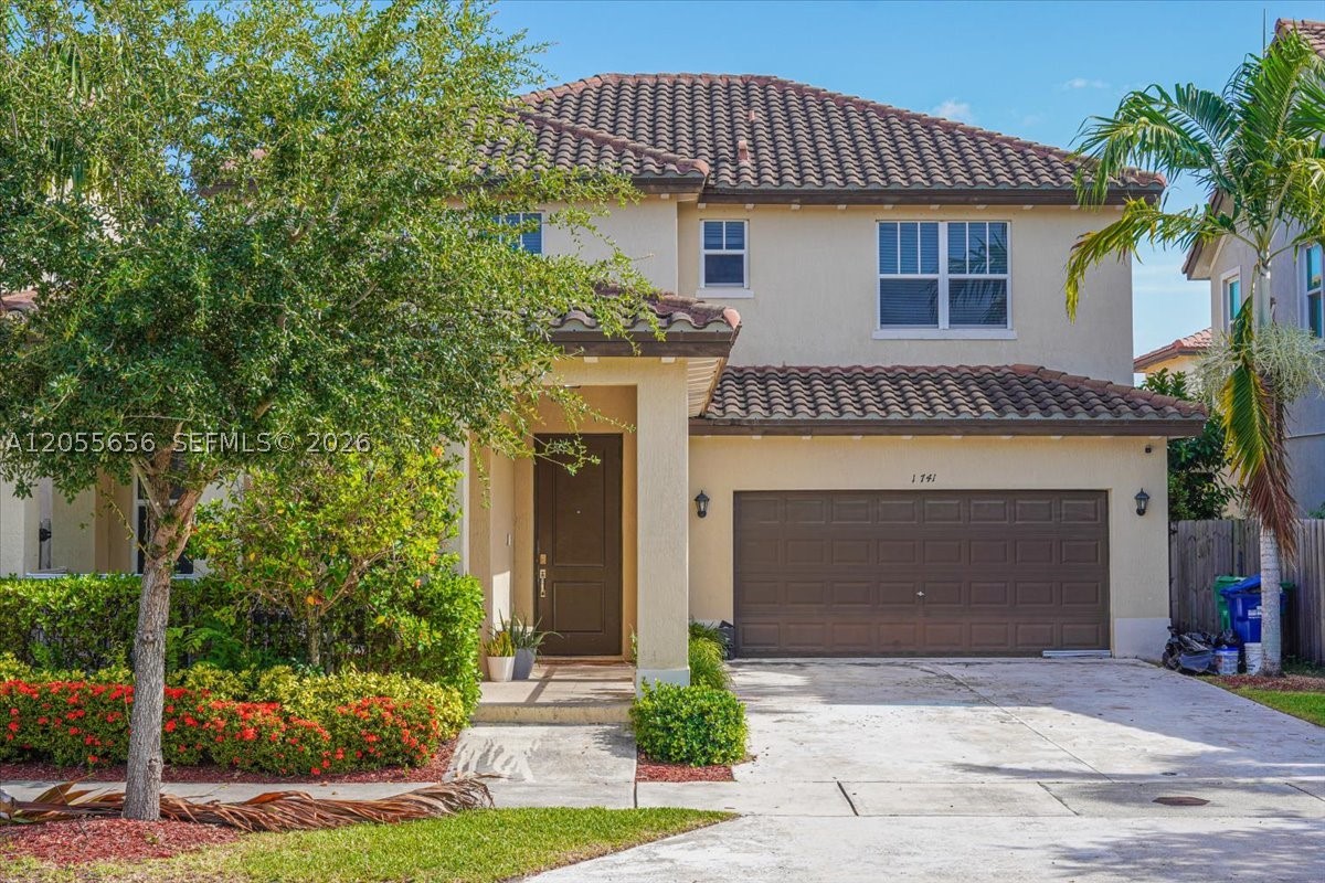 SUMMERVILLE VILLAS - Residential