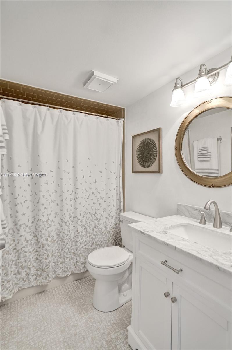 PALM LAKES CONDO - Residential
