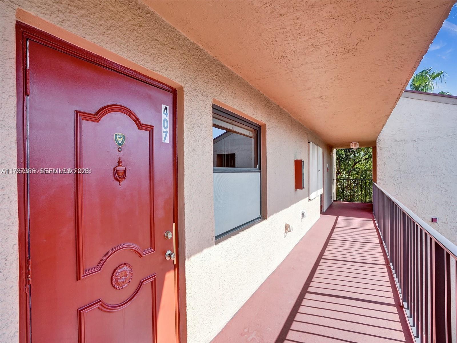 PALM LAKES CONDO - Residential