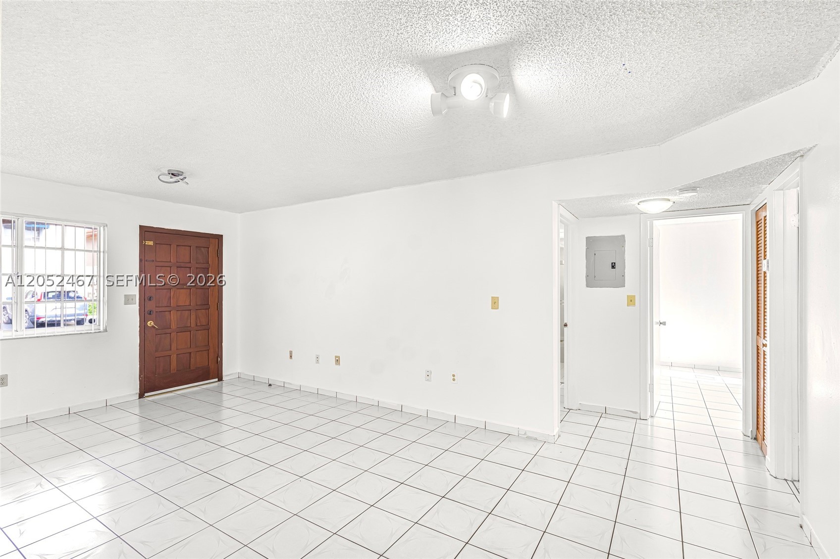 ALCAZAR VILLAS CONDO - Residential