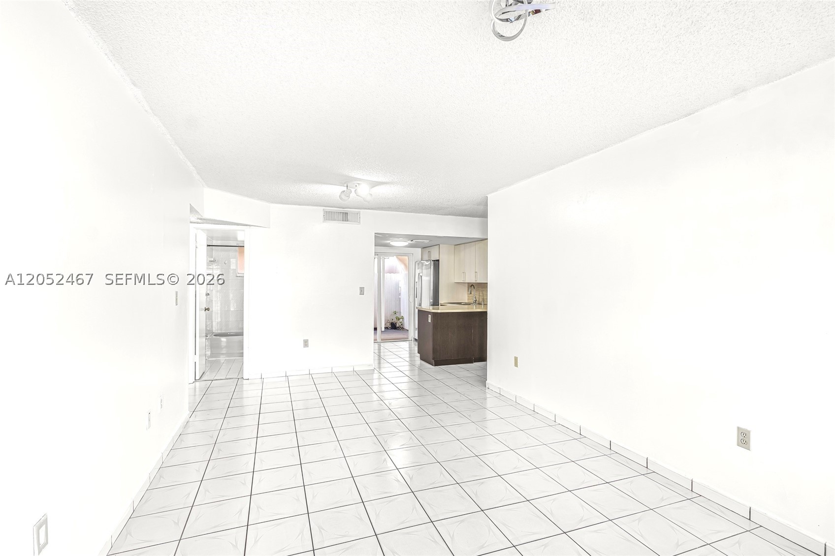 ALCAZAR VILLAS CONDO - Residential