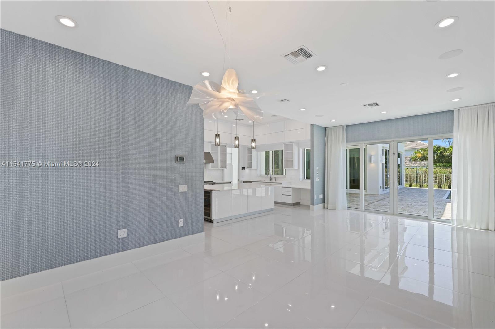 BOCA GROVE PLANTATION - Residential