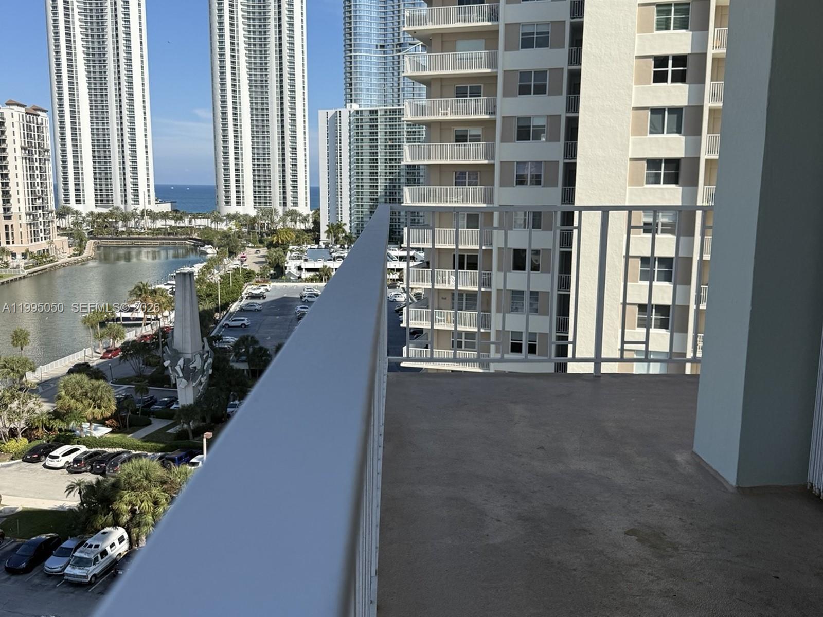 ARLEN HOUSE WEST CONDO - Residential