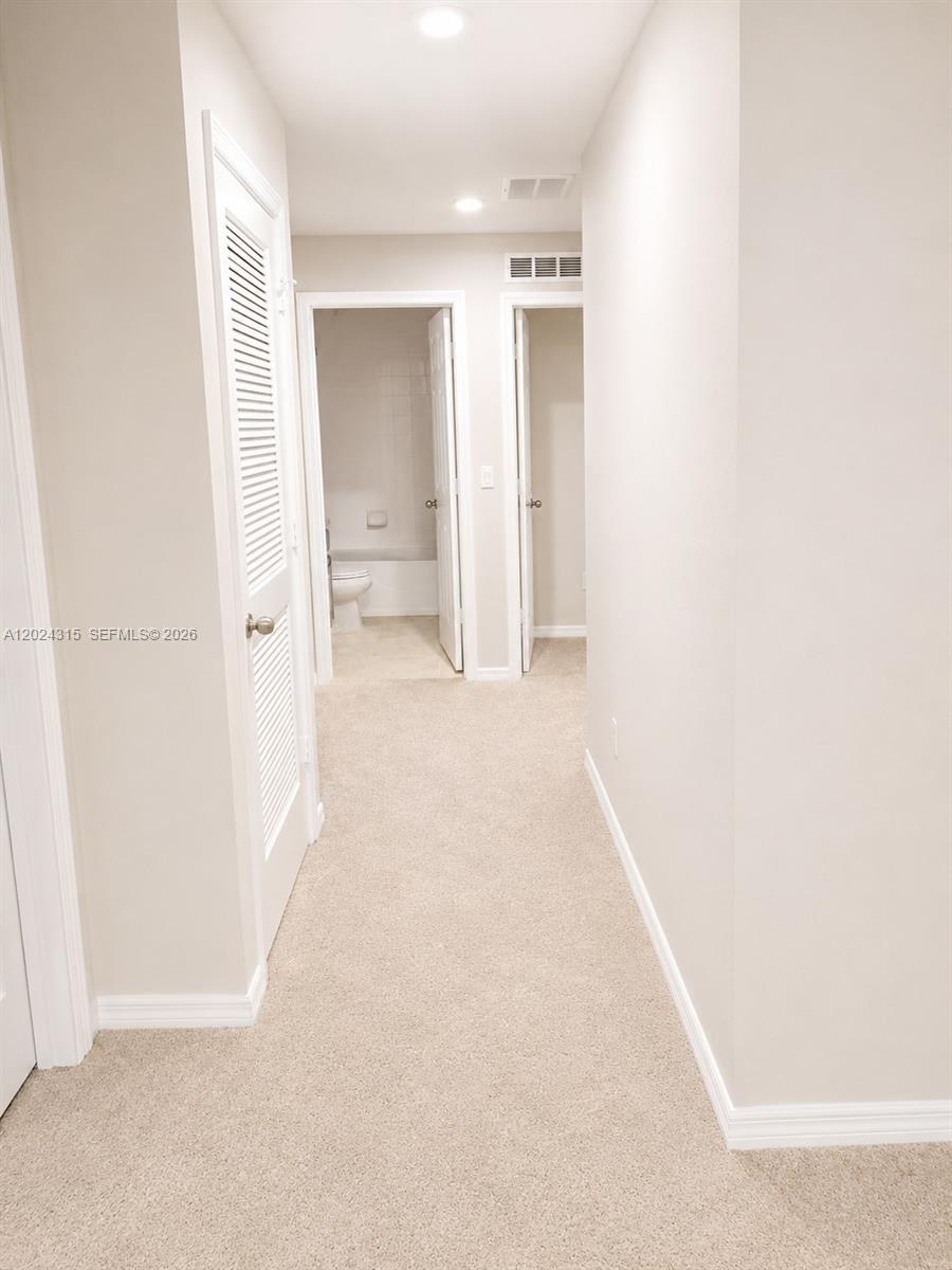 MAGNOLIA SQUARE - Residential