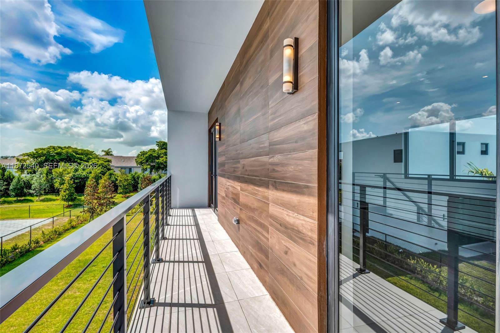 WESTON ESTATES - Residential