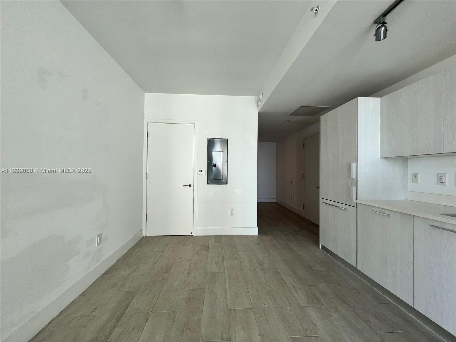 PARAISO BAYVIEWS CONDO - Residential Lease