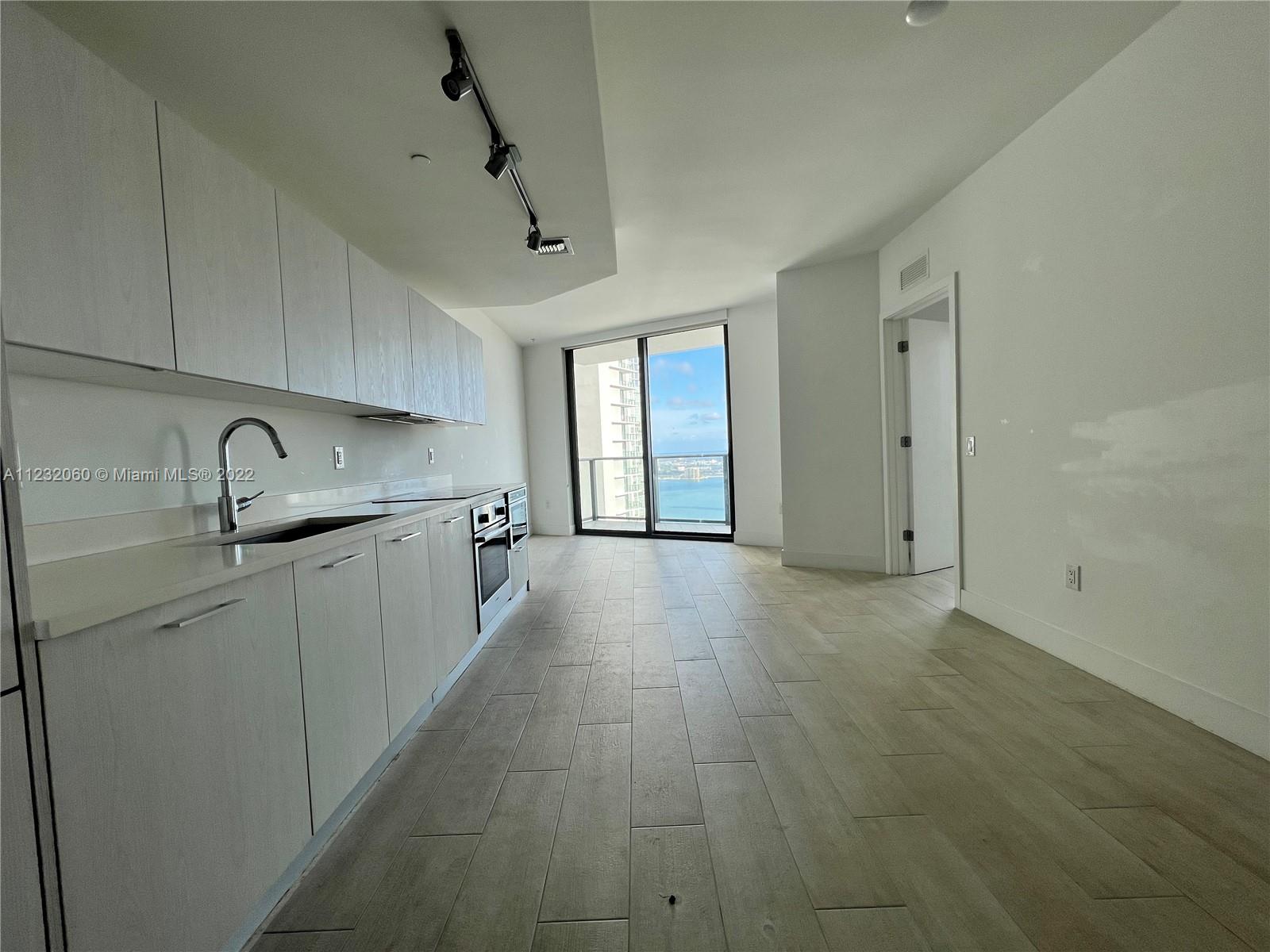 PARAISO BAYVIEWS CONDO - Residential Lease