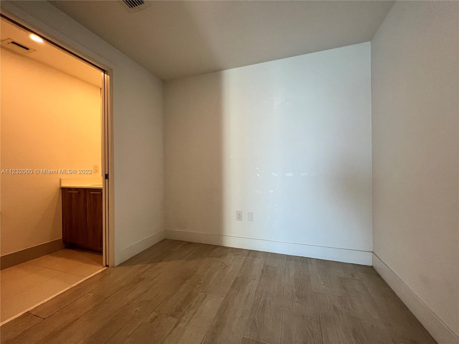 PARAISO BAYVIEWS CONDO - Residential Lease
