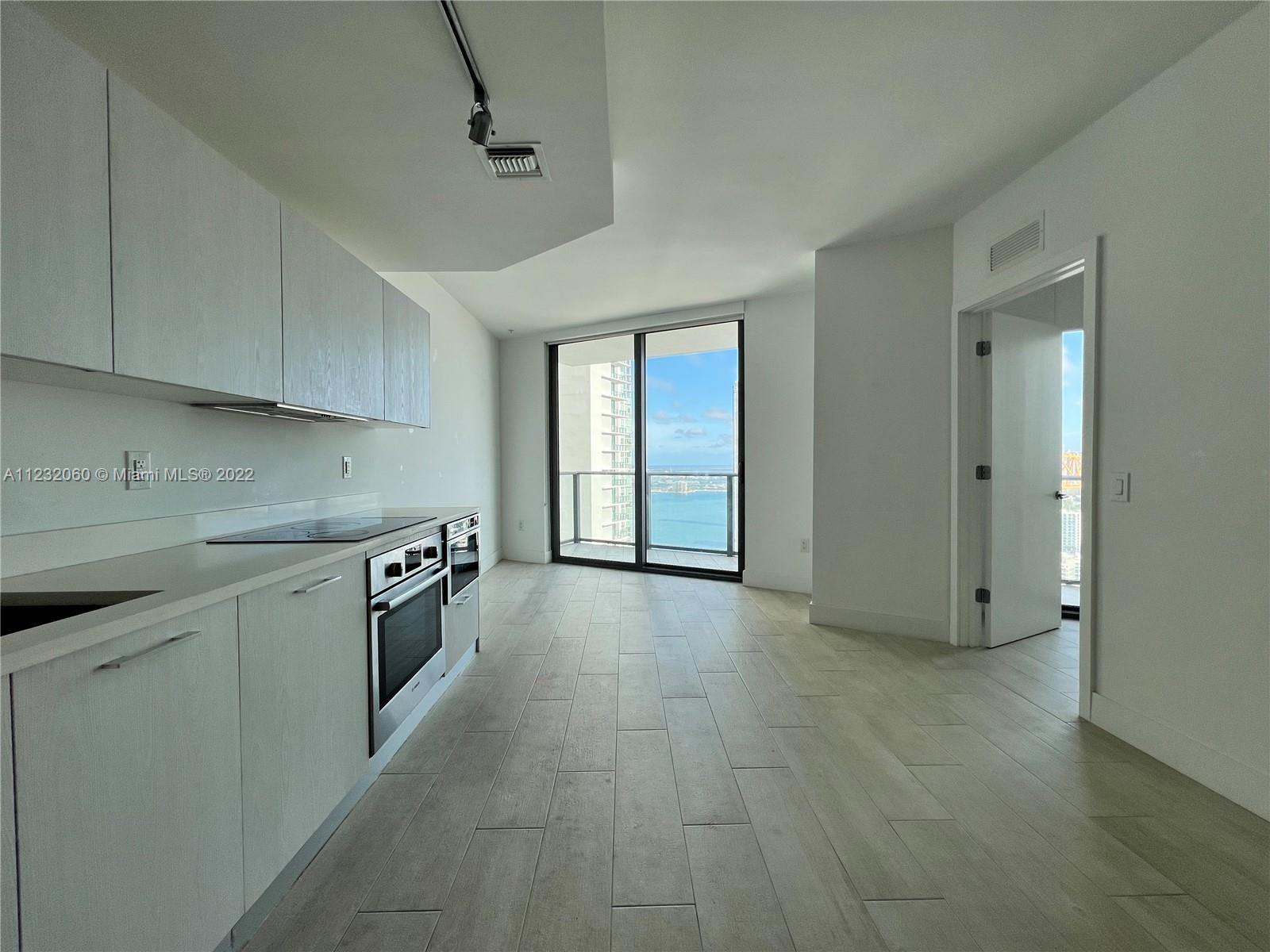 PARAISO BAYVIEWS CONDO - Residential Lease