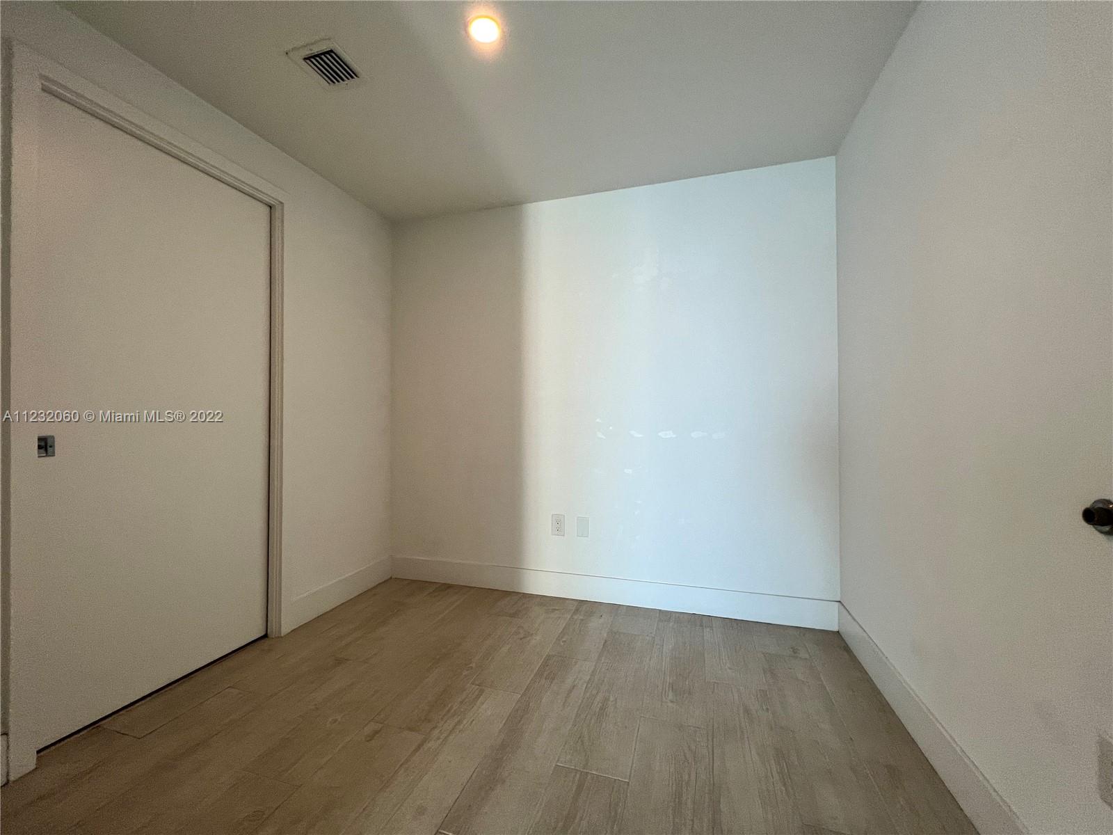PARAISO BAYVIEWS CONDO - Residential Lease
