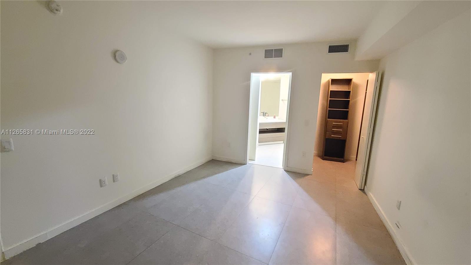 1100 MILLECENTO RESIDENCE - Residential Lease