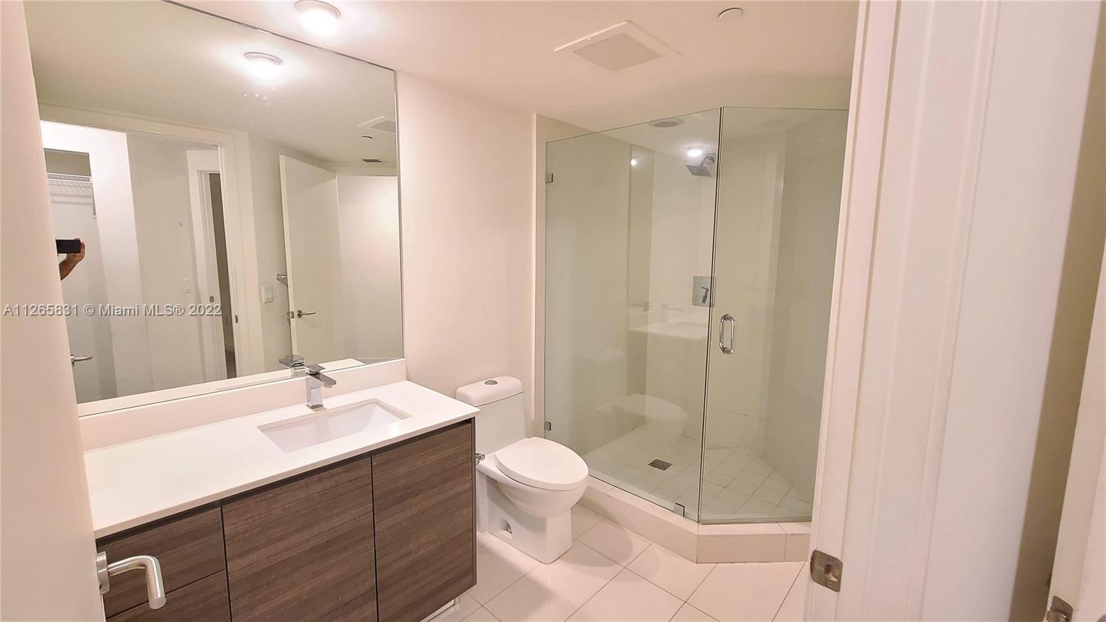 1100 MILLECENTO RESIDENCE - Residential Lease