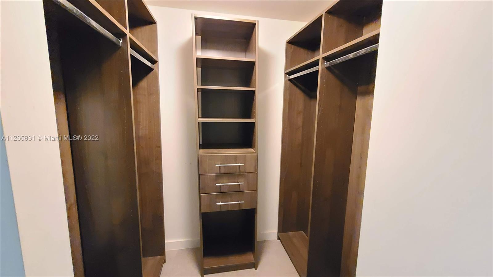 1100 MILLECENTO RESIDENCE - Residential Lease