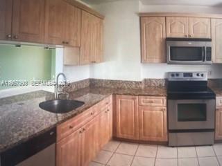 GRENADIER LAKES AT WELLEB - Residential