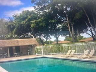 GRENADIER LAKES AT WELLEB - Residential