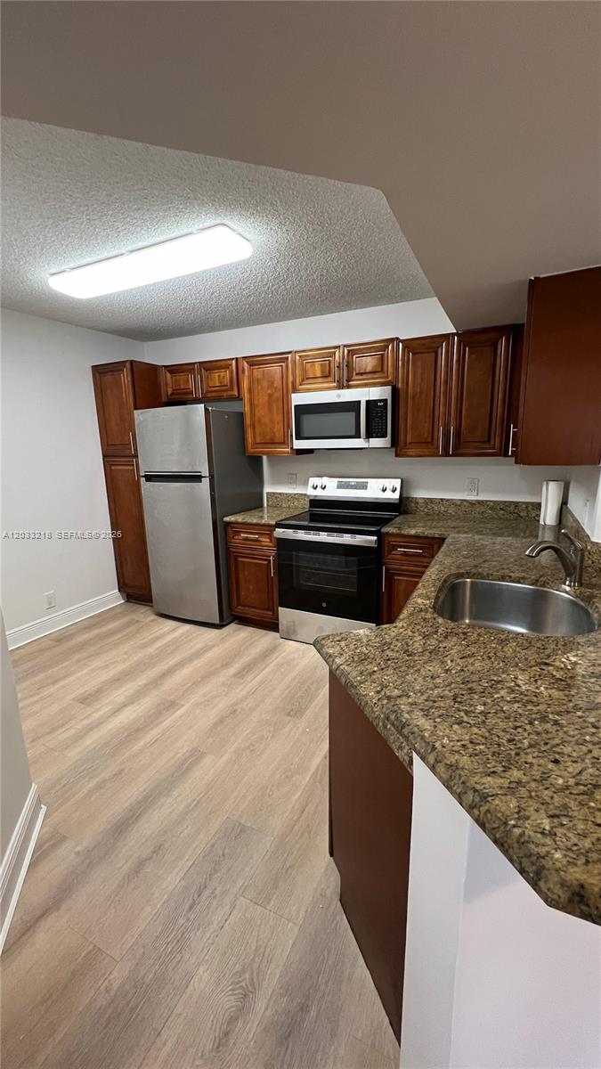 EDGEWATER CONDO - Residential Lease