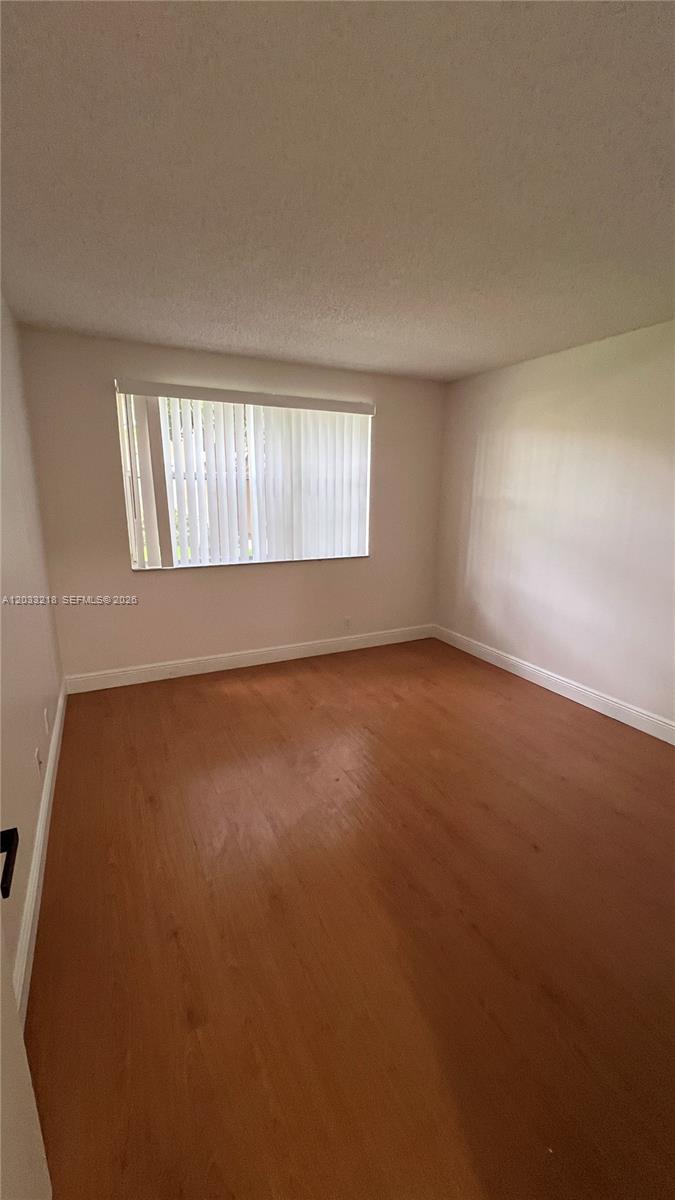EDGEWATER CONDO - Residential Lease