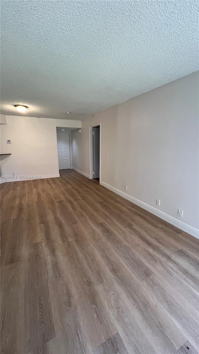EDGEWATER CONDO - Residential Lease