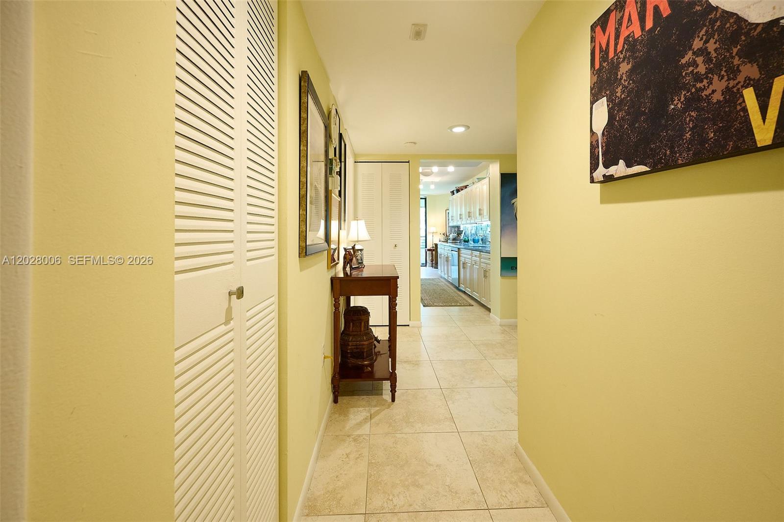 SHERIDAN BY THE BEACH CON - Residential