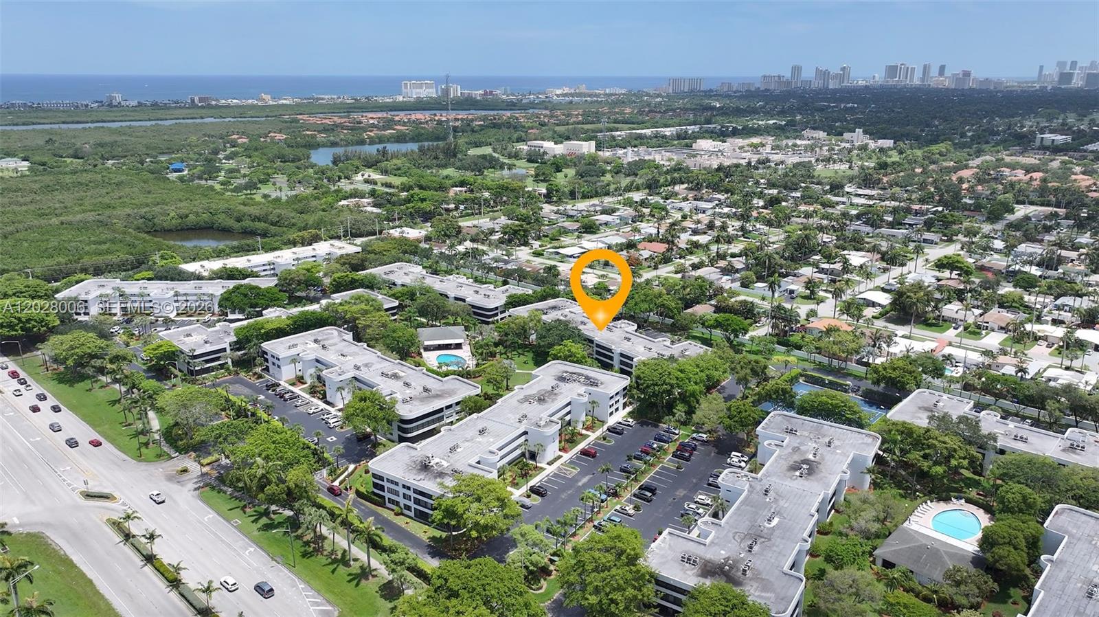 SHERIDAN BY THE BEACH CON - Residential