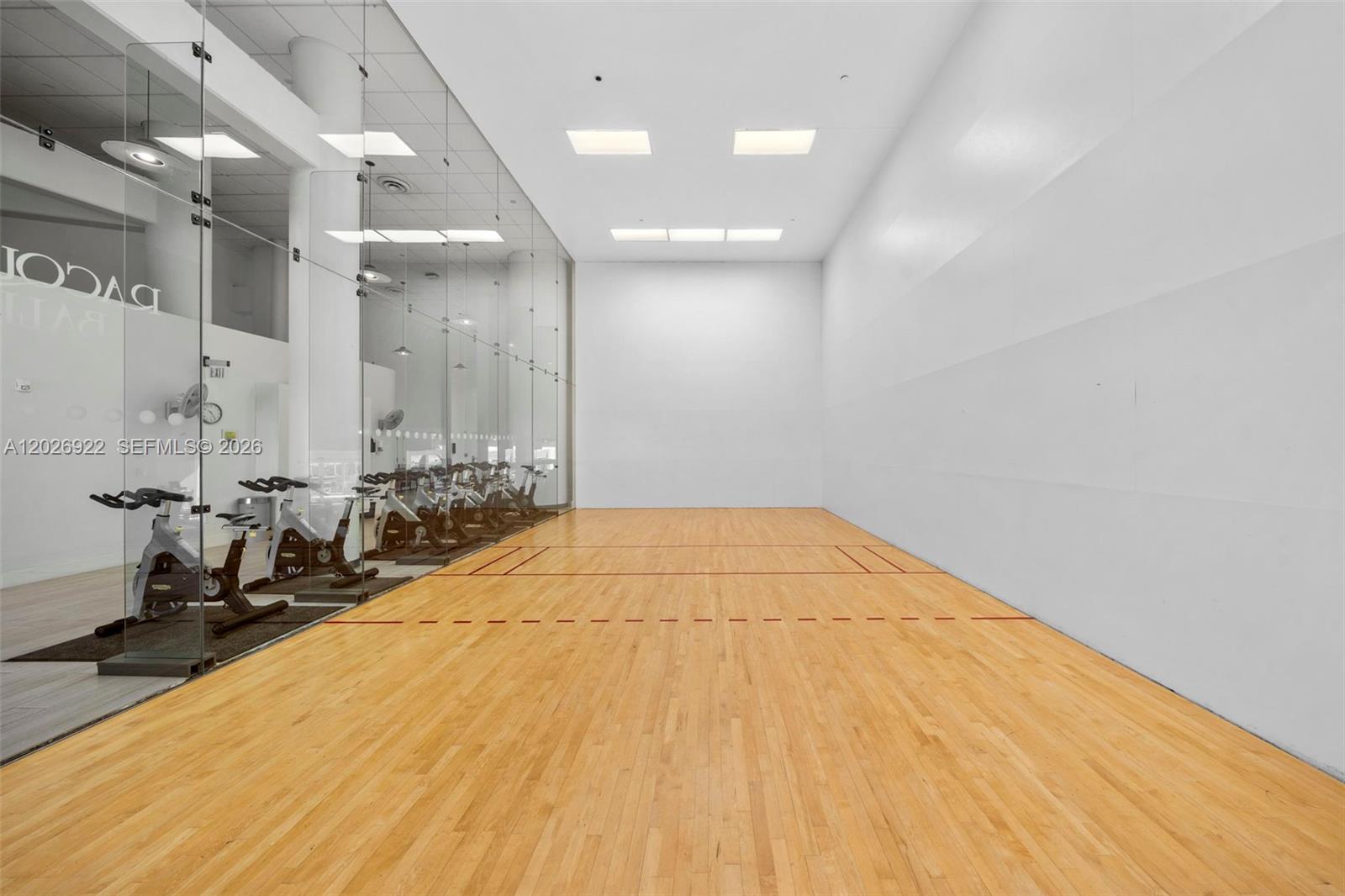 OCEANIA V CONDO - Residential