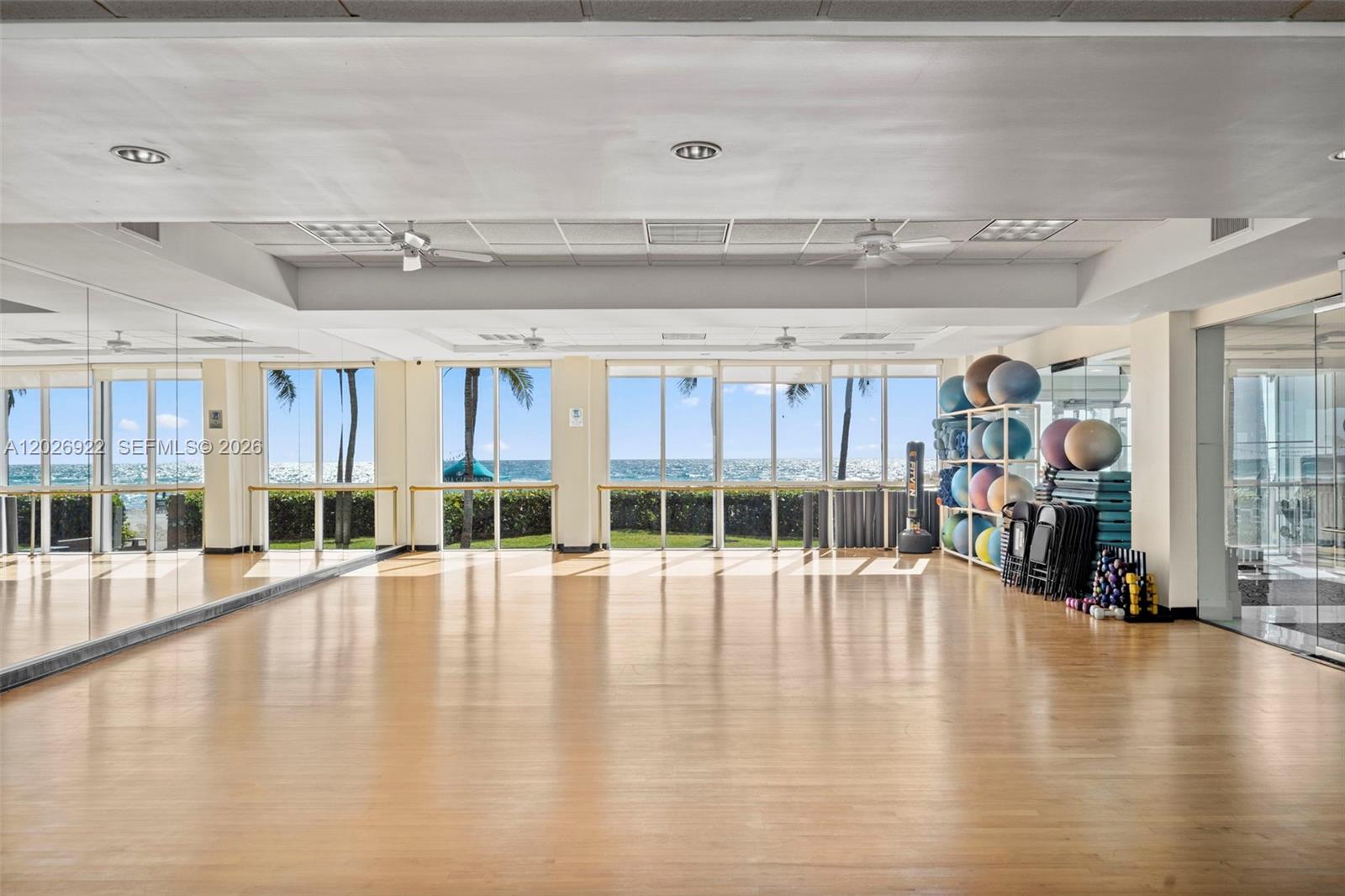 OCEANIA V CONDO - Residential