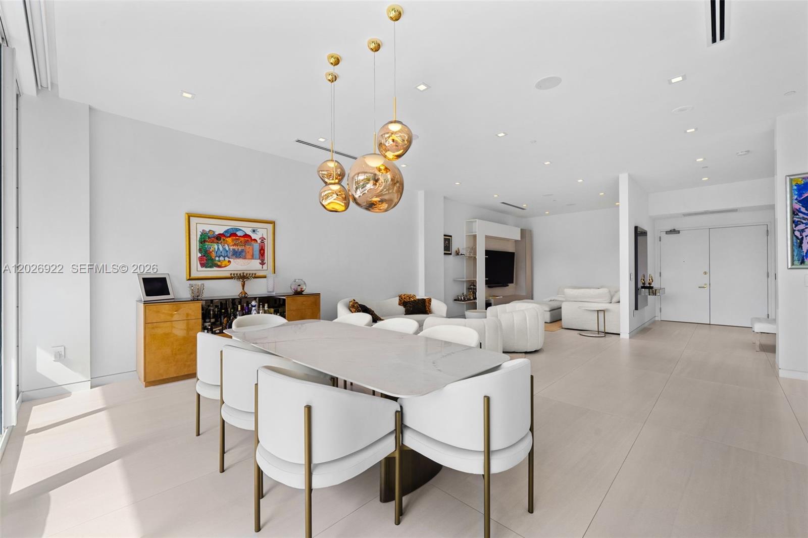 OCEANIA V CONDO - Residential