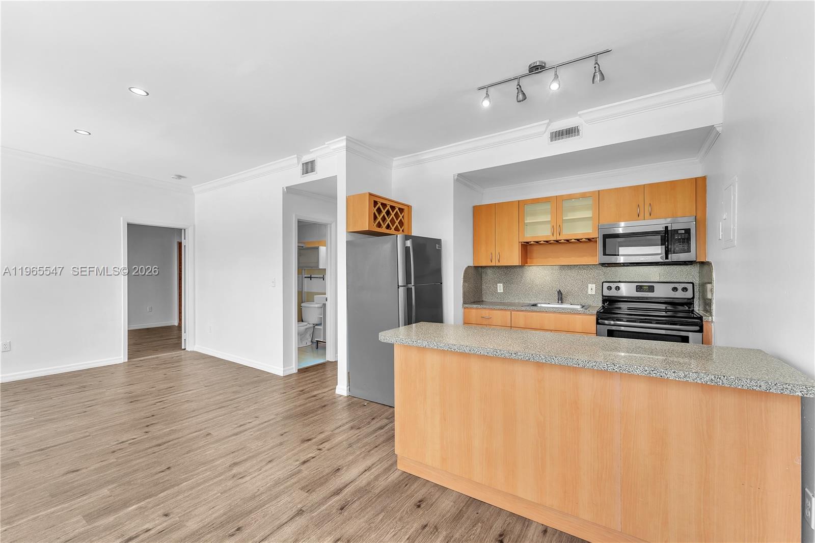 THE SHERIDAN CONDO - Residential