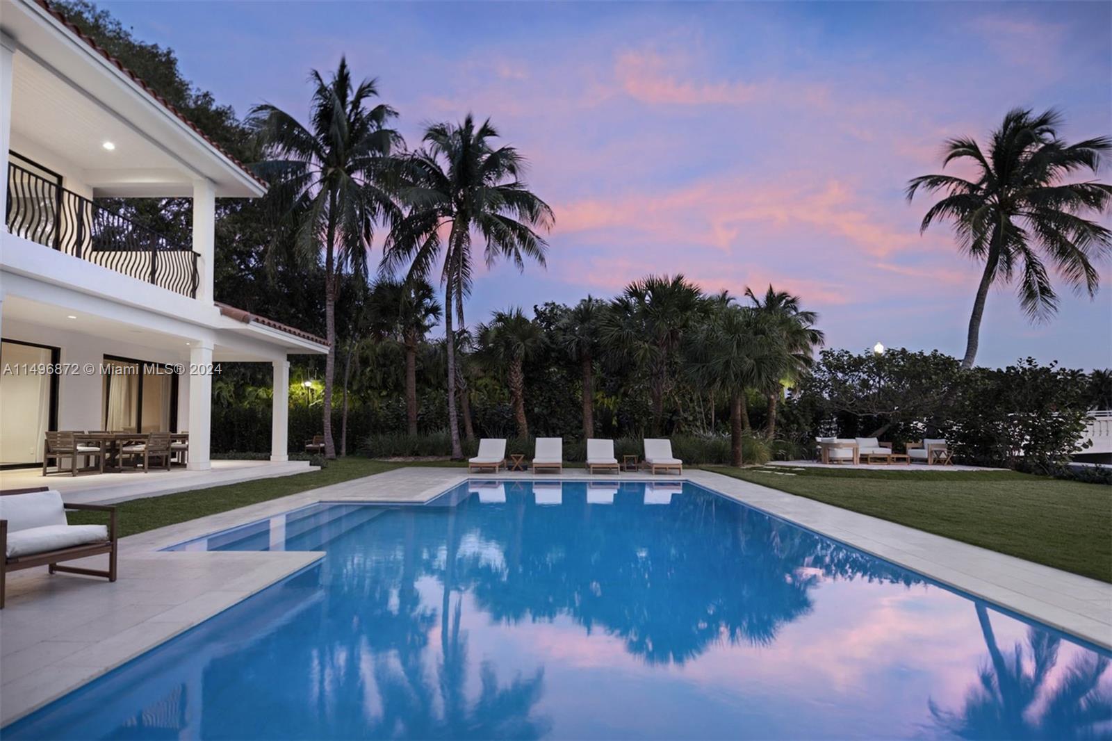 SUNSET ISLANDS-ISLAND NO - Residential