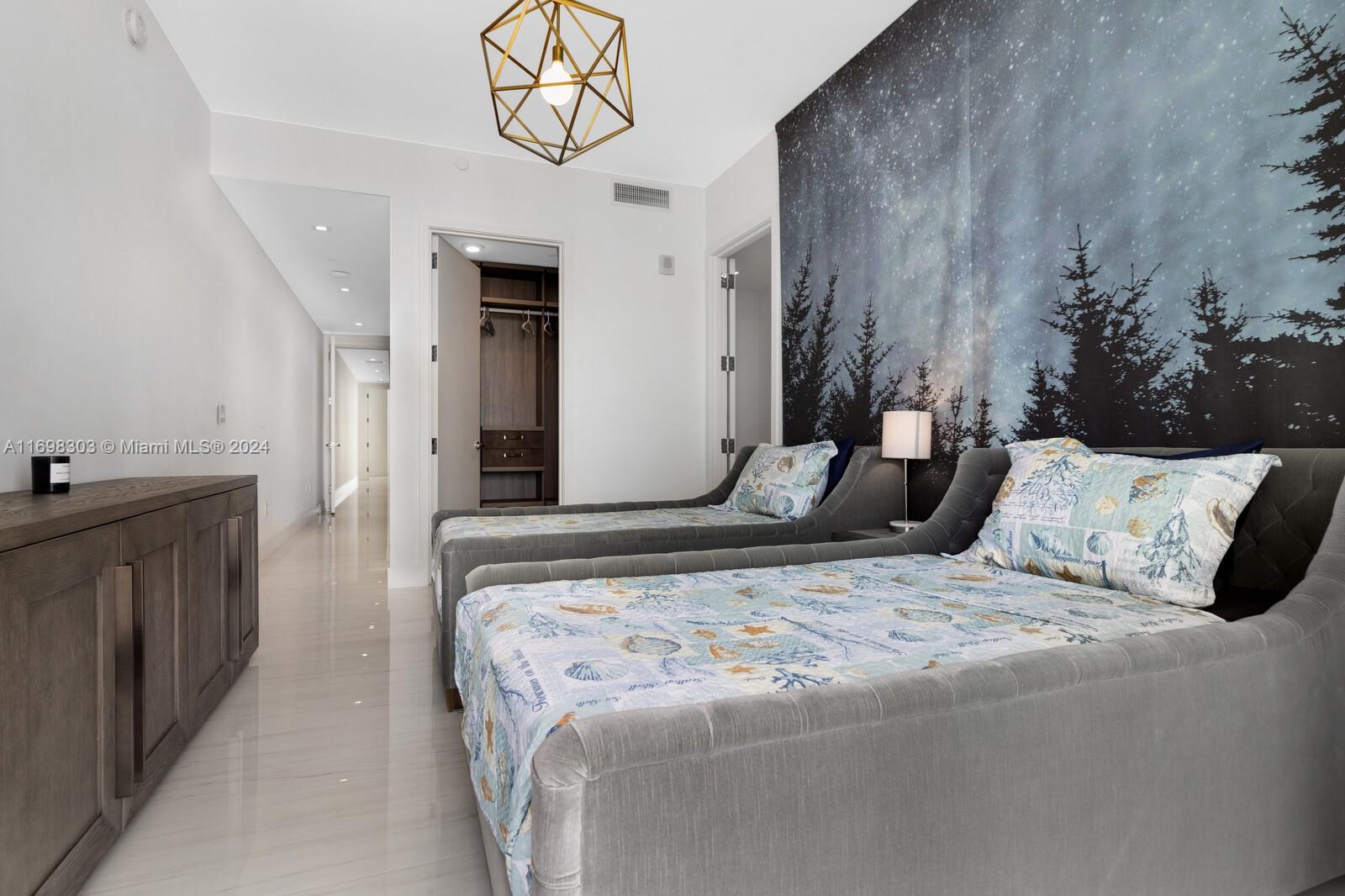 JADE SIGNATURE CONDO - Residential